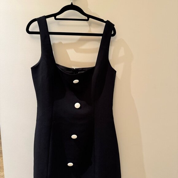 Oddmuse Runway Button Dress - Picture 2 of 4